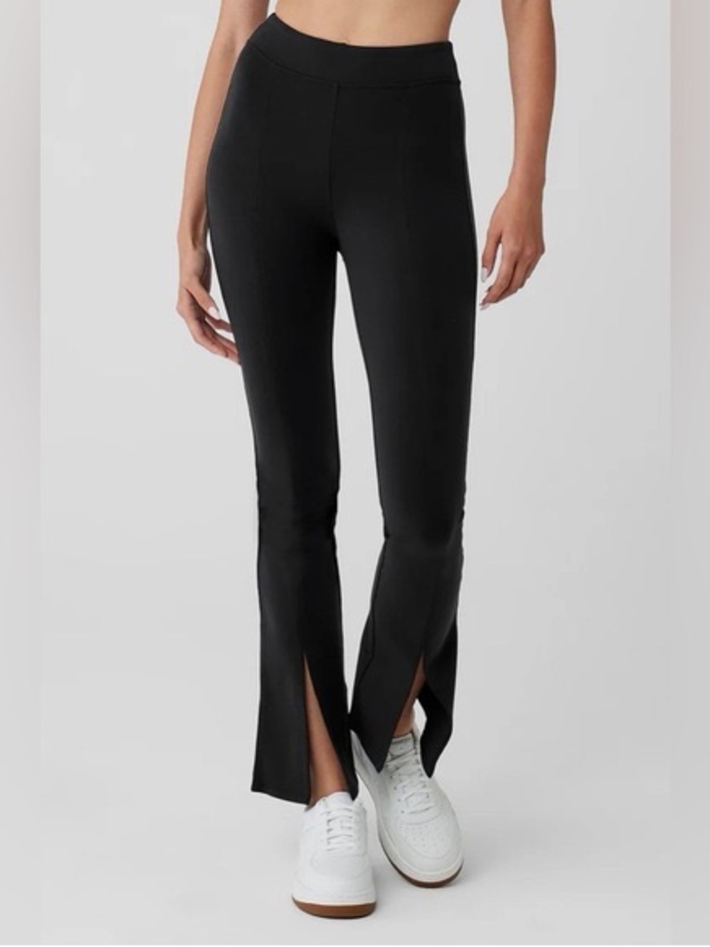 Alo 7/8 Flutter Leg Pants